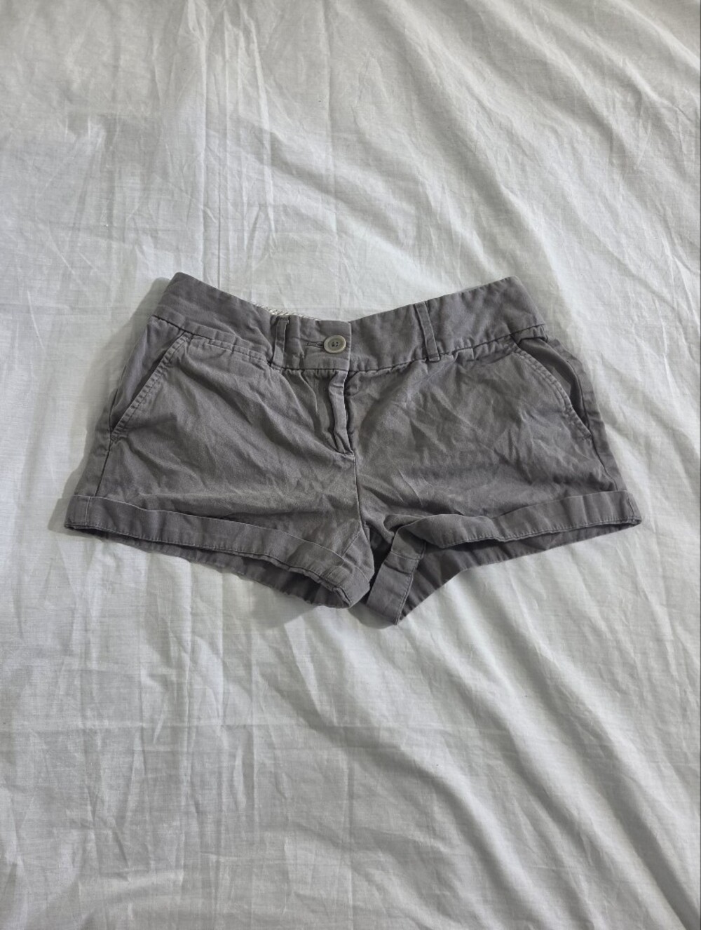 LOFT Grey Cuffed Low Rise Chino Twill Shorts Size 0